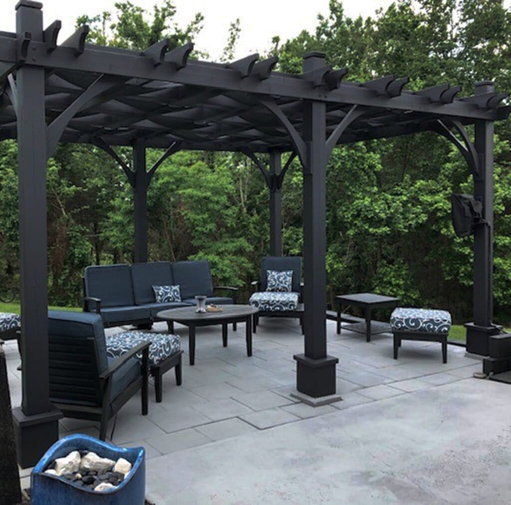 How to Maintain Your Outdoor Pergola | Cleaning, Sealing & More 3 1216 5