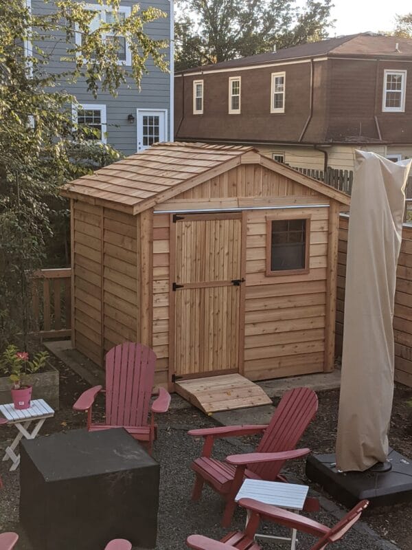8x8 Cedar Shed Gardener K. Steffensen scaled 1